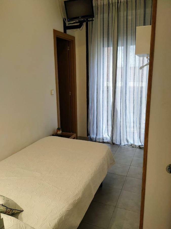 Hostal Abitum Madrid Exterior photo